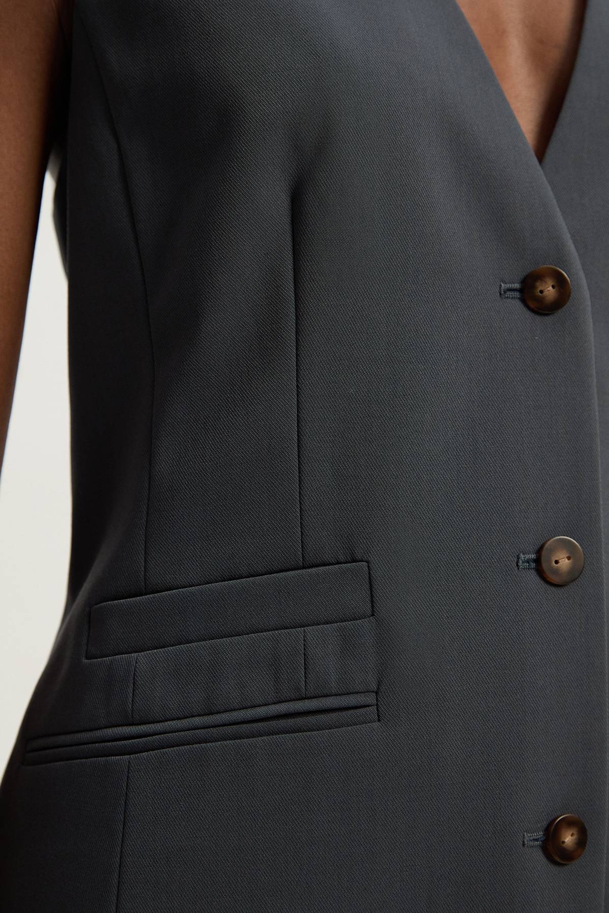 KarenMillen Gilet Ajusté en Sergé Essentiel à Simple Boutonnage