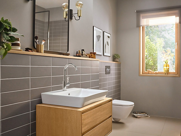 Mitigeur de lavabo Rebris E 210 avec bec orientable, tirette et vidage Chromé