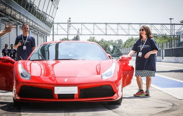 Ferrari fahren Red Bull Ring als Geschenk