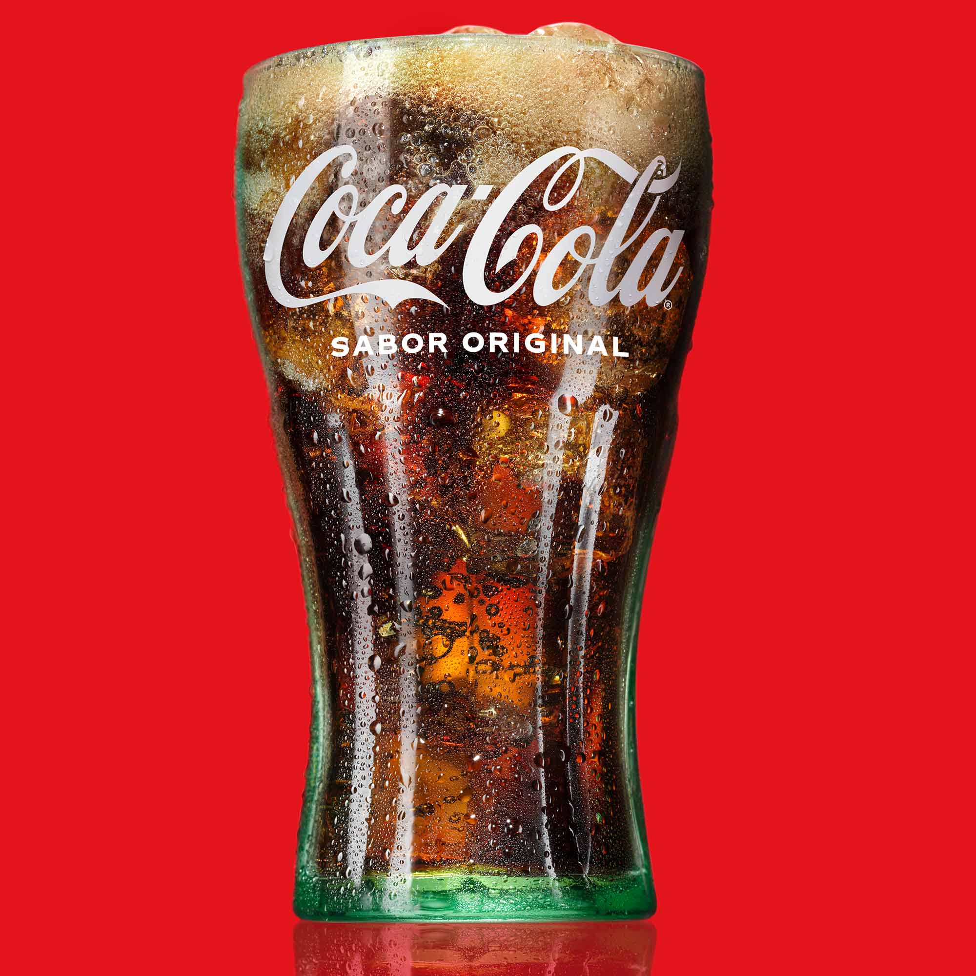 REFRIGERANTE COM GÁS COCA-COLA ORIGINAL VIDRO 4X0.20L