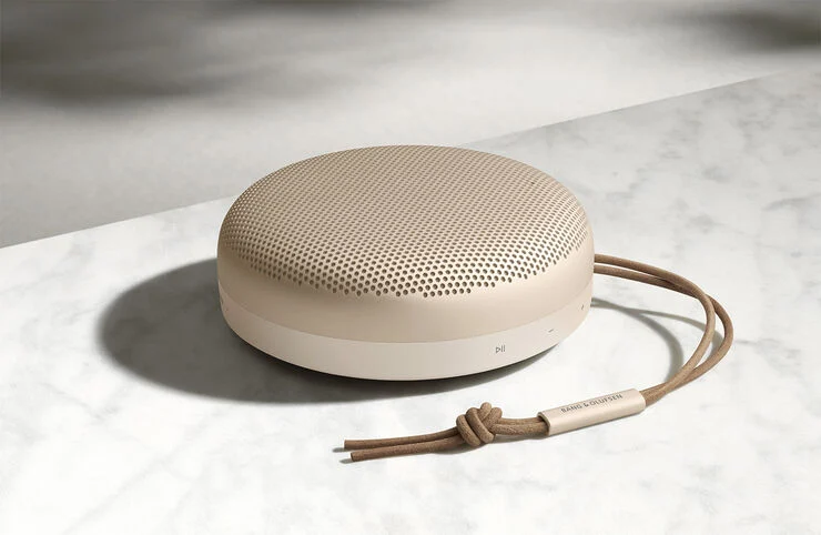 Bang & Olufsen Beosound A1 2nd Gen Bluetooth højttaler Gold tone