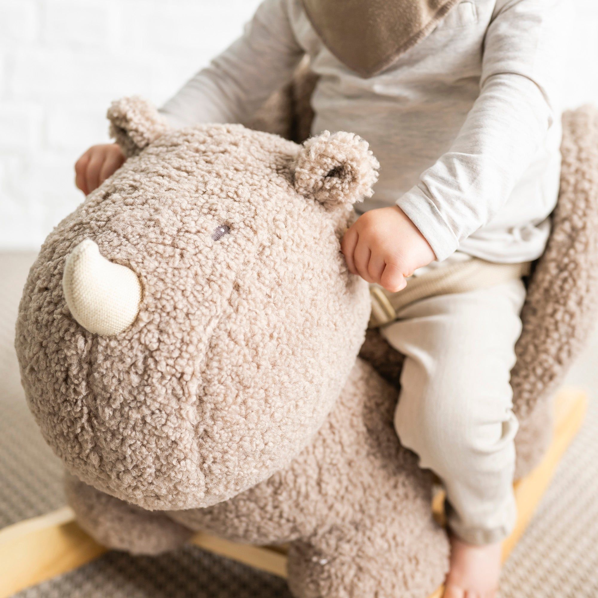Nattou Schaukeltier Teddy Nashorn