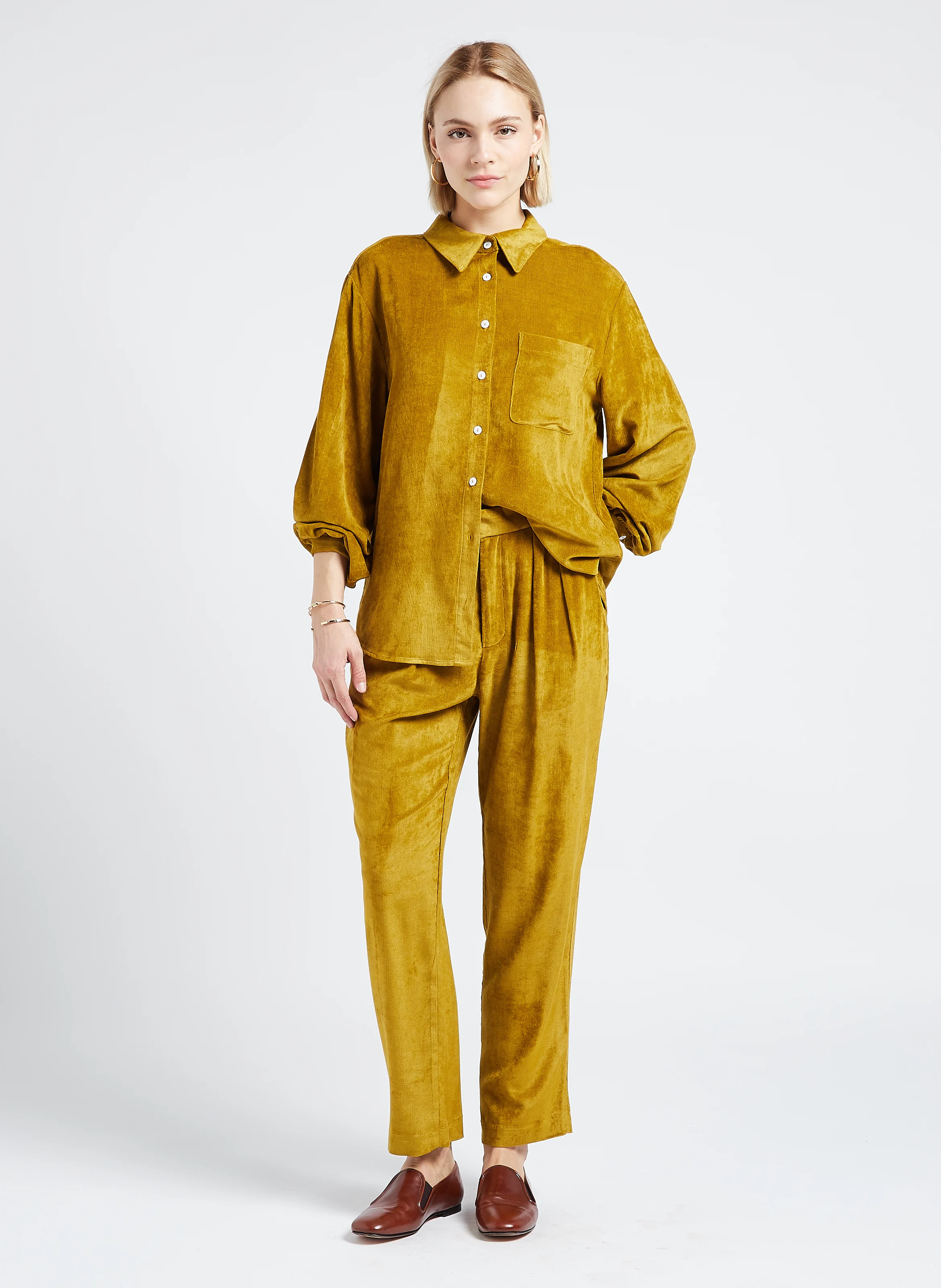 Chemise droite col classique en velours | Vert