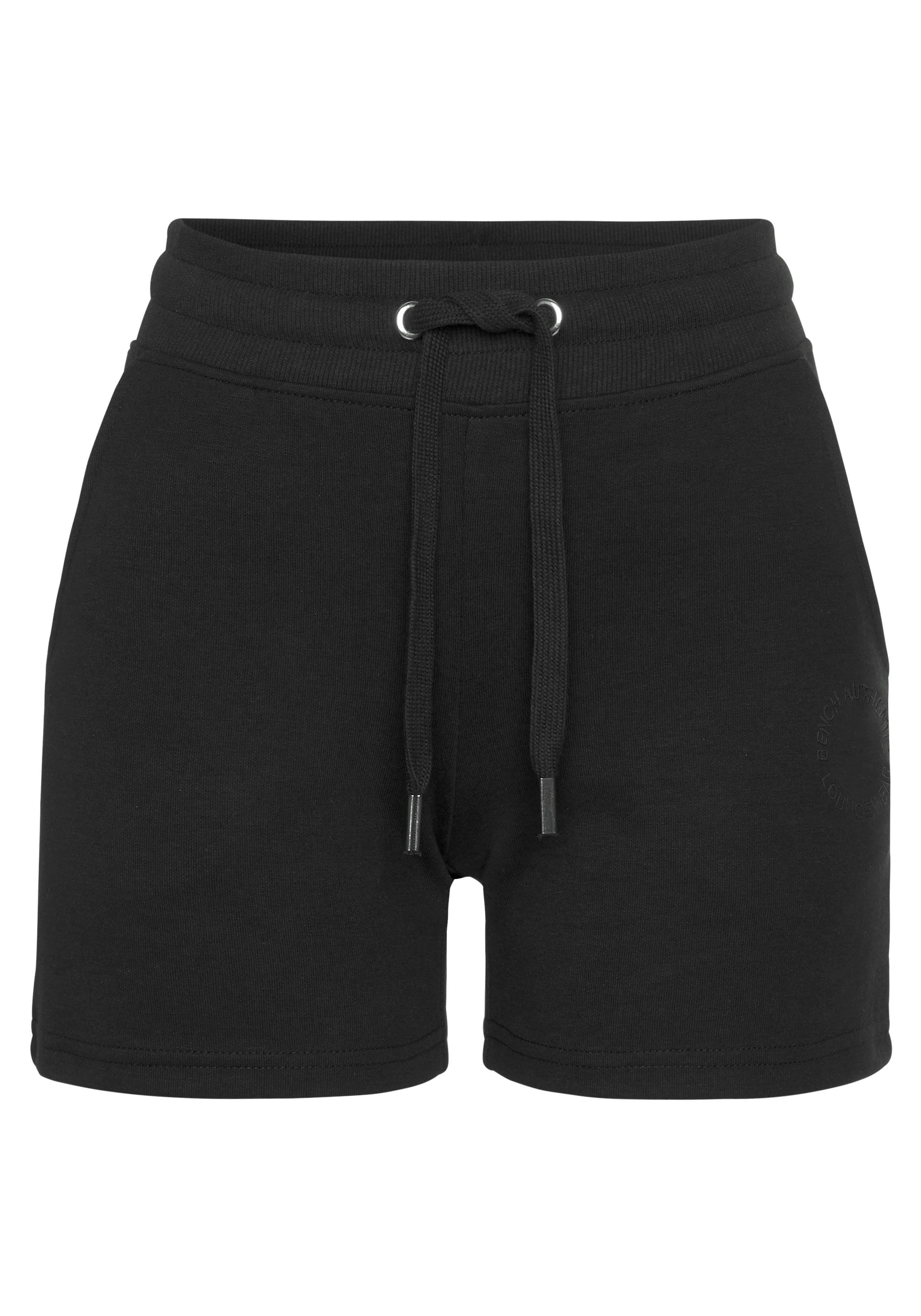 Bench. Loungewear Sweatshorts  mit Logostickerei und seitlichen Taschen, Loungewear