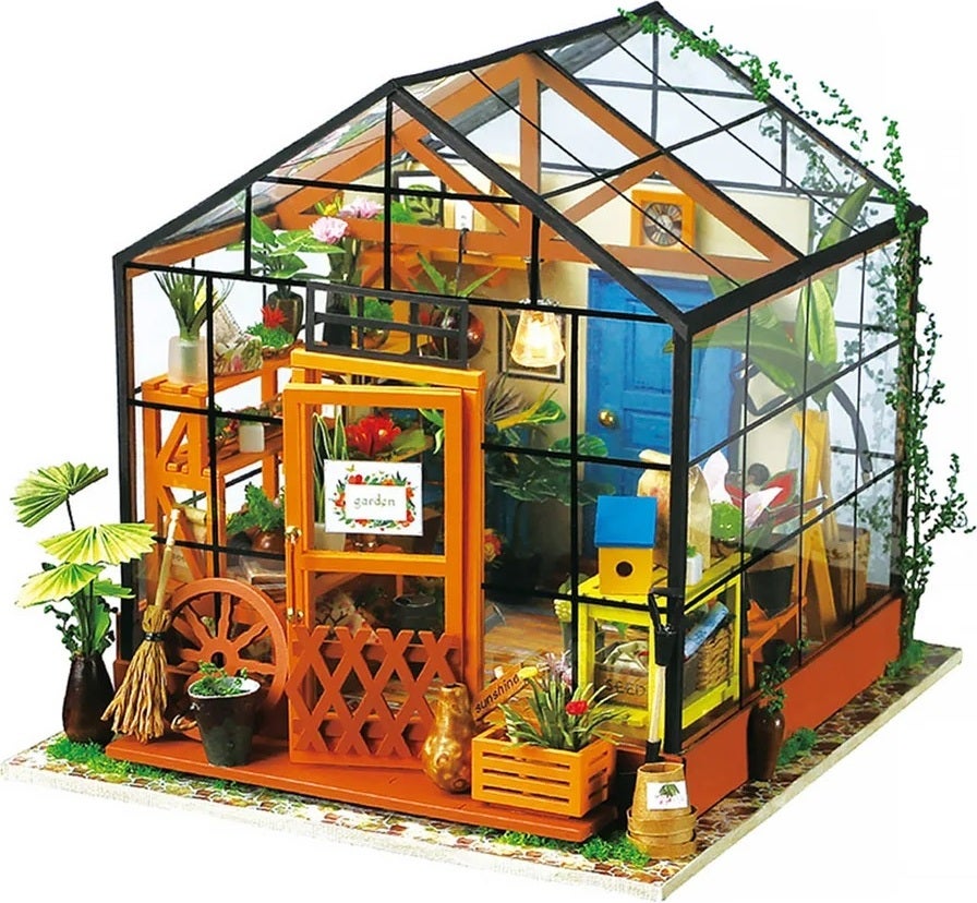Robotime 3D puzzel Rolife Kathy's tuinhuis 19,5 x 17,5 x 17,5 cm