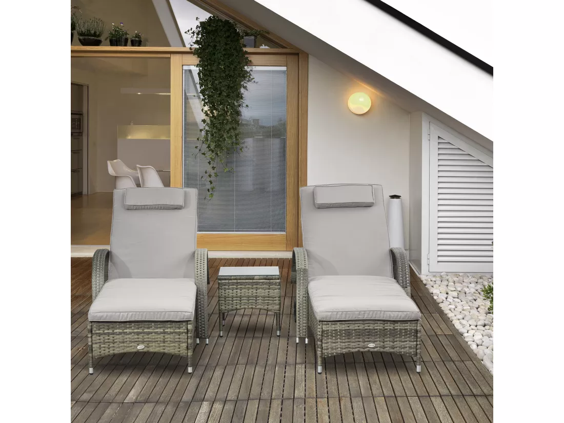 Lot de 2 transats bains de soleil grand confort : matelas, têtière, inclinaison réglable multipostions, accoudoirs, roulettes + table basse verre trempé résine tressée grise