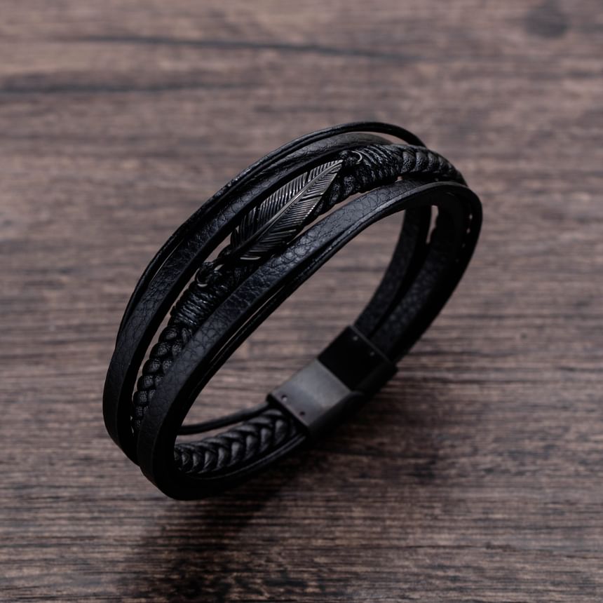 Tenri - Armband met gelaagde imitatieleren veren