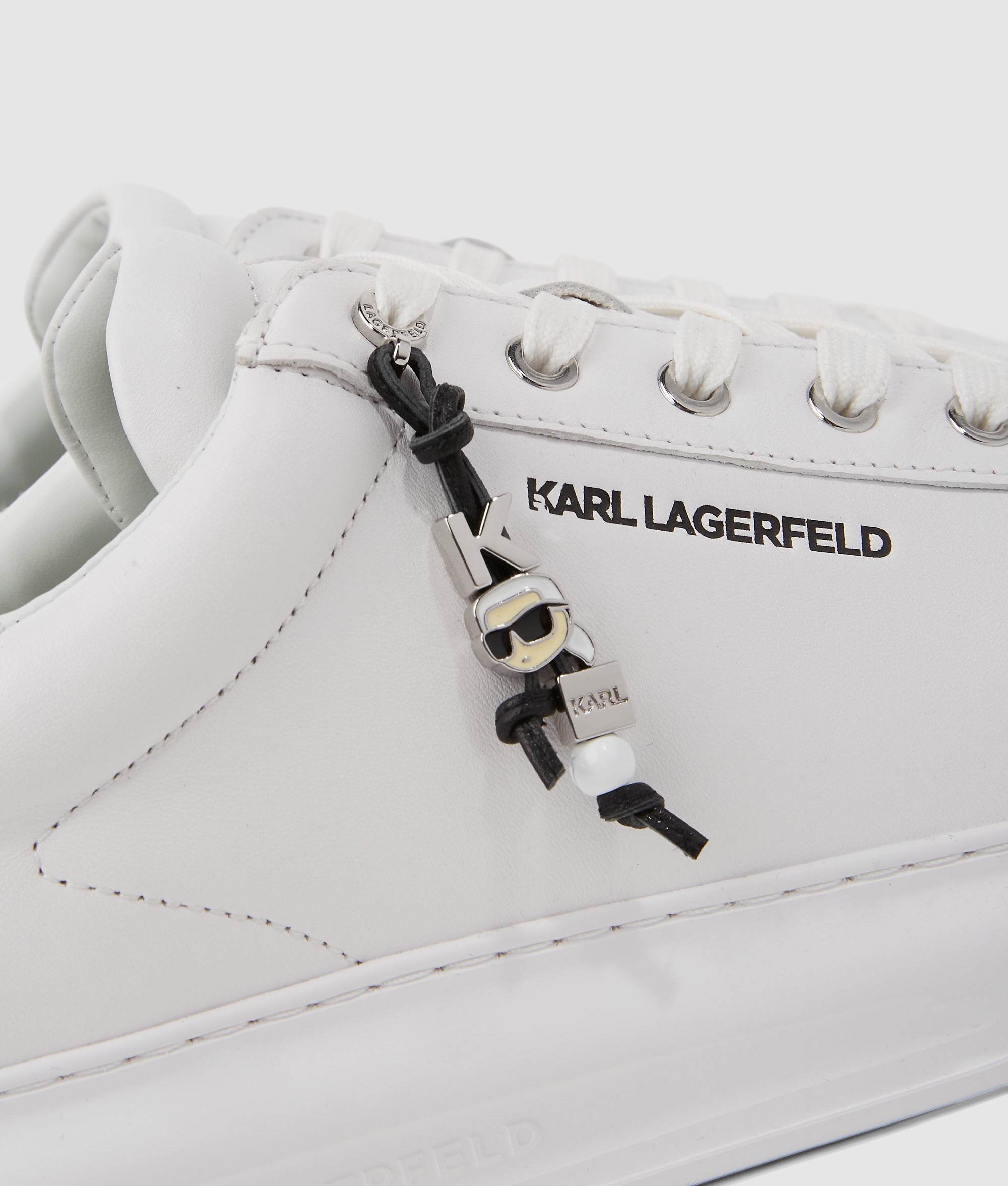 Exclusieve Kapri Ikon leren sneakers met bedels