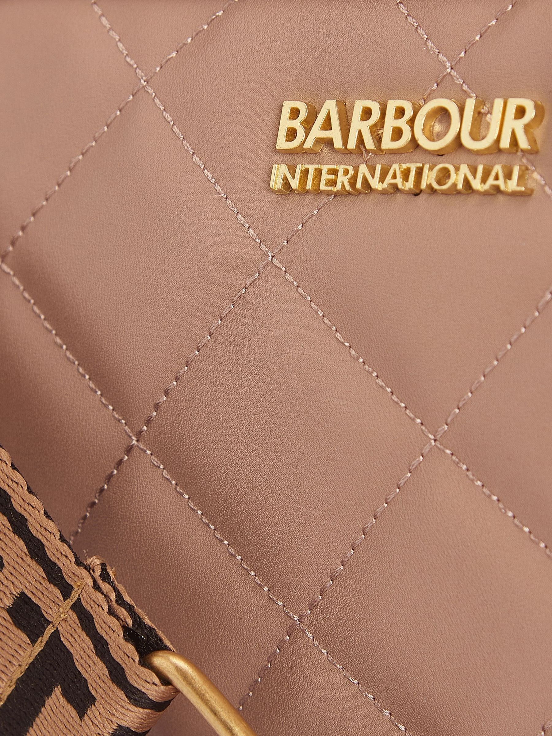 Licht beige - Barbour® International gewatteerde Sloane crossbodytas