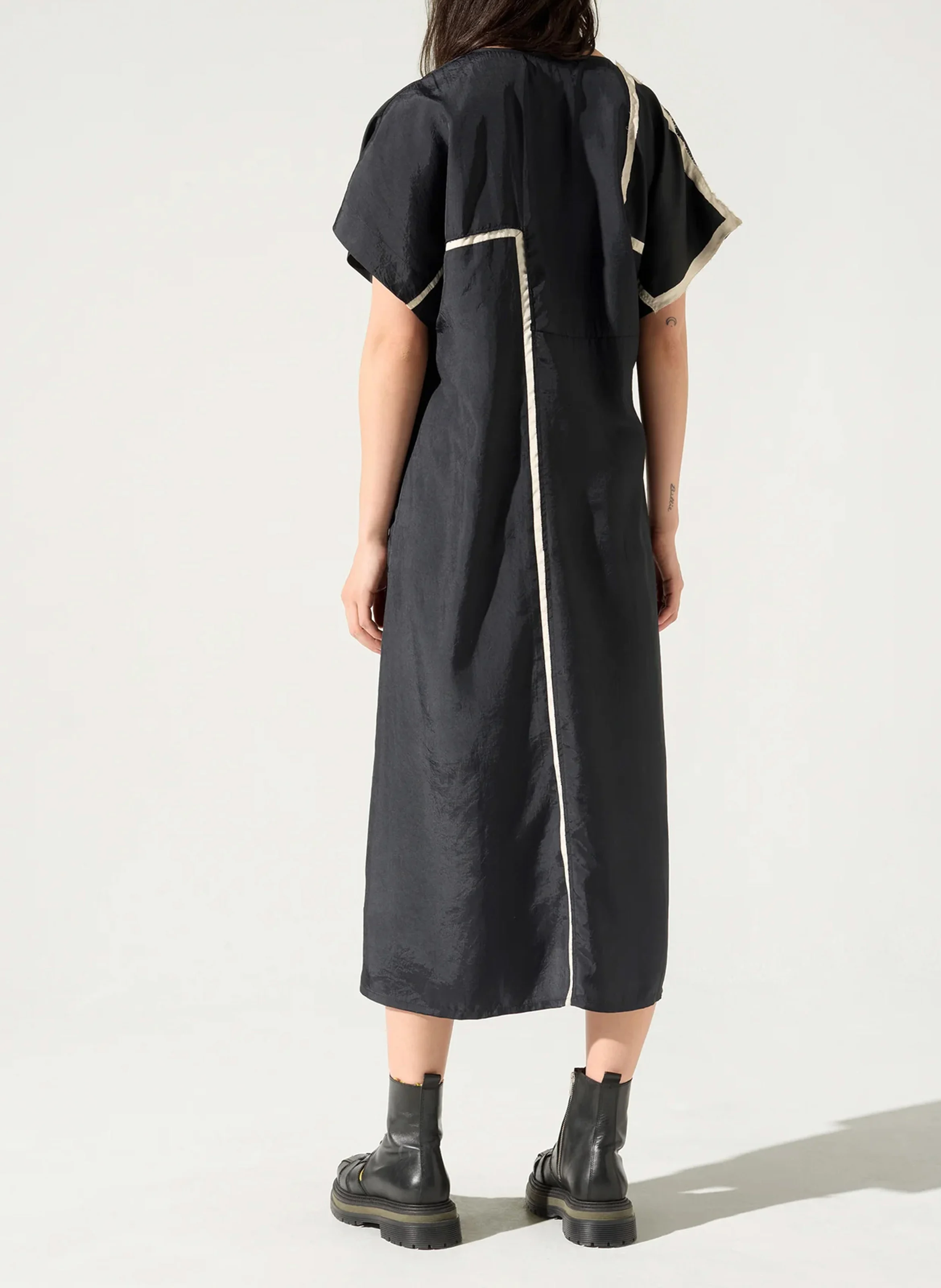 Robe midi col rond| Noir