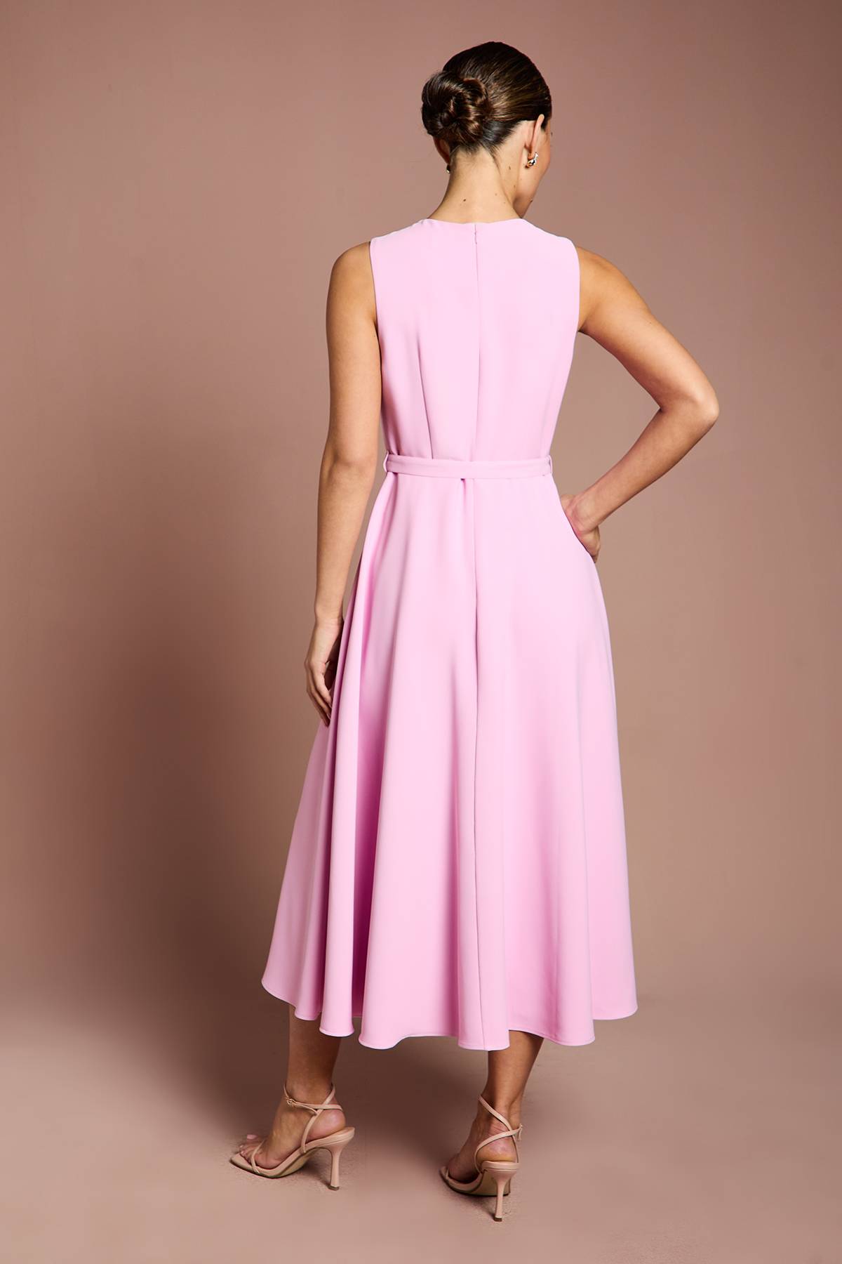 Coast Robe à Ourlet Mouchoir avec Encolure Plissée et Ceinture