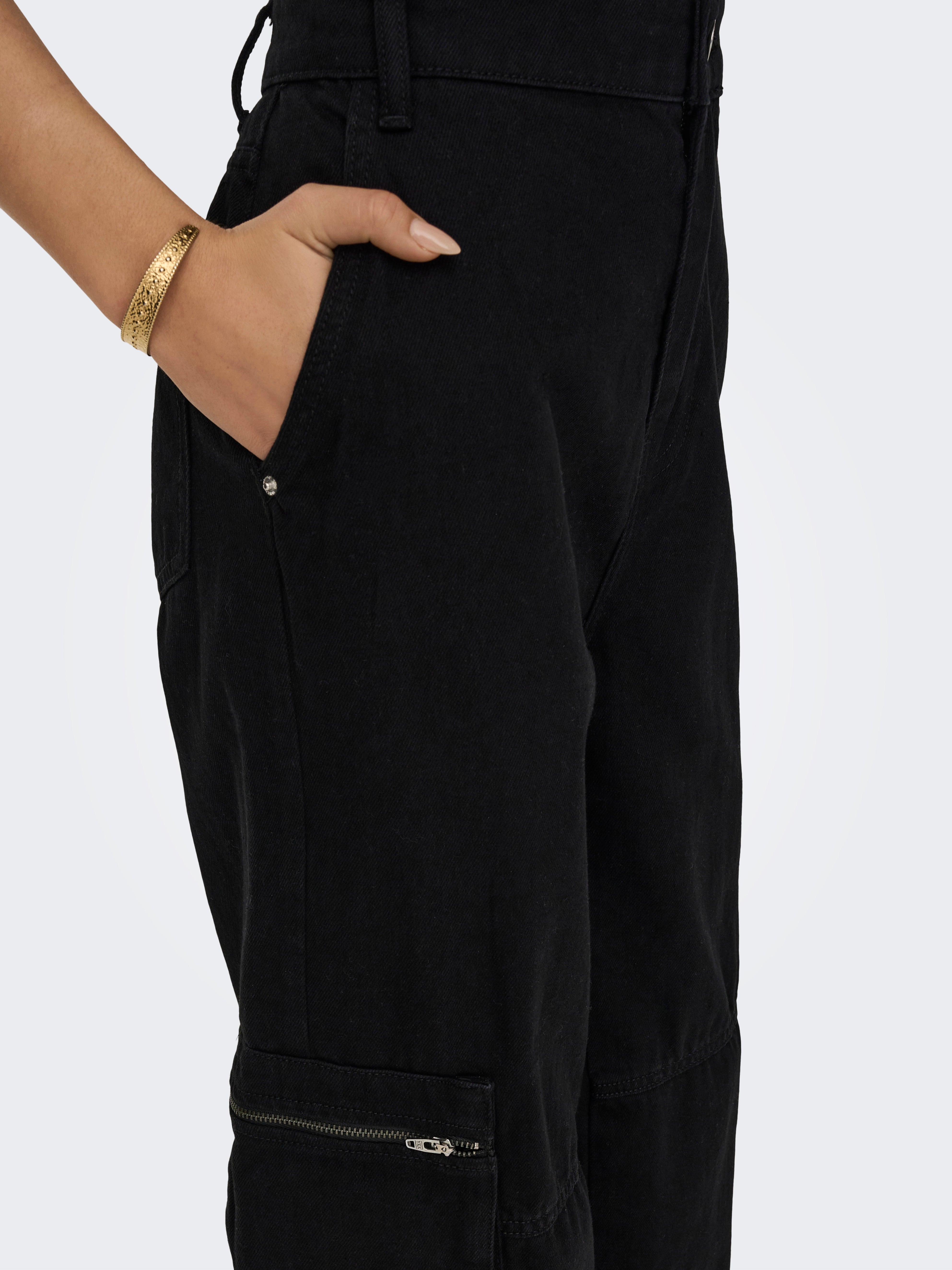 ONLCARO Mittlere Taille Karotte, locker geschnitten Jeans Black Denim
