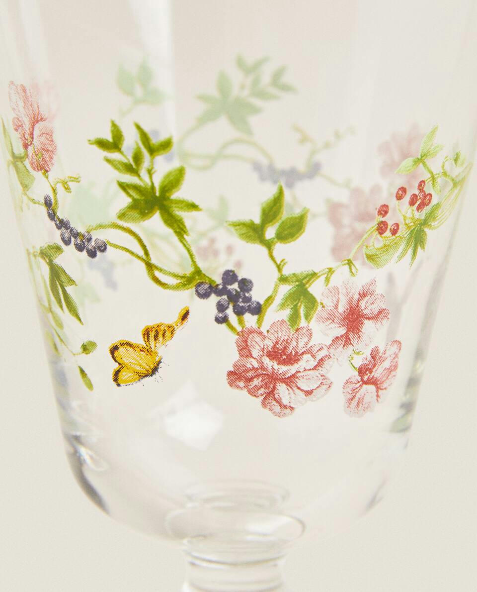 Copo com estampa floral