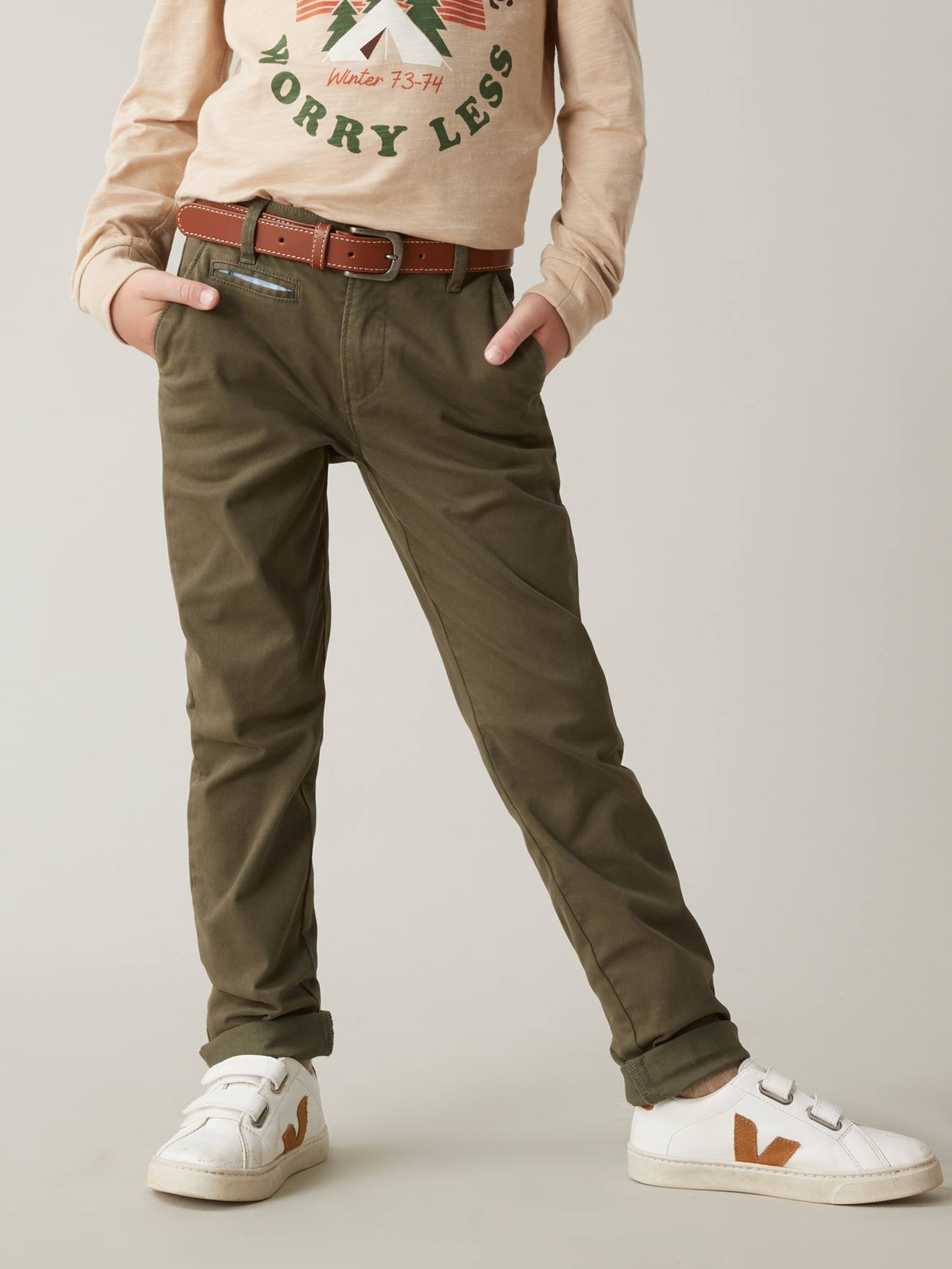 Calças estilo chino para meninos