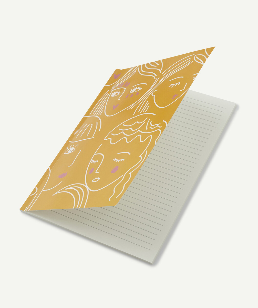 LE CAHIER JAUNE AVEC VISAGE À LIGNES