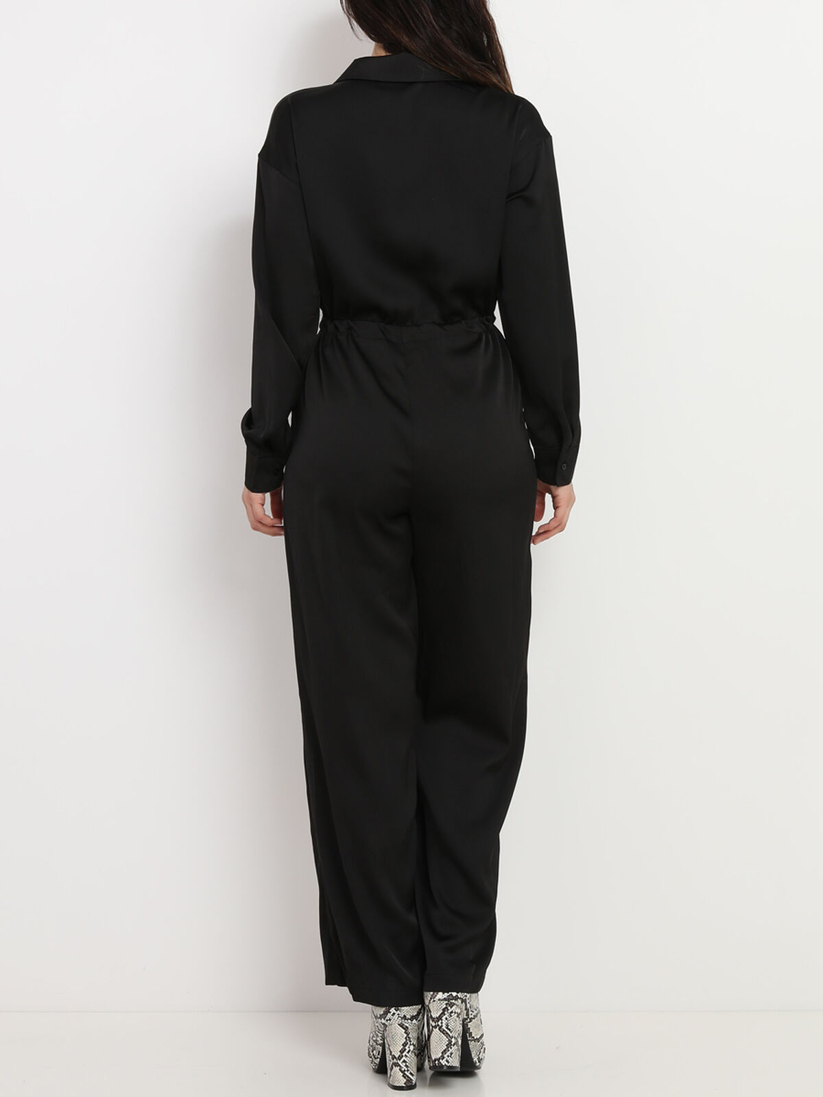 Combinaison satinée à pantalon évasé- Noir