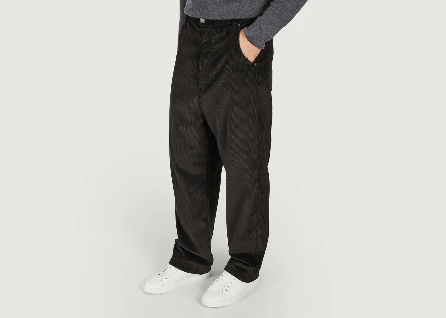 Pantalon Alex fit en velour cotelé AMI Paris