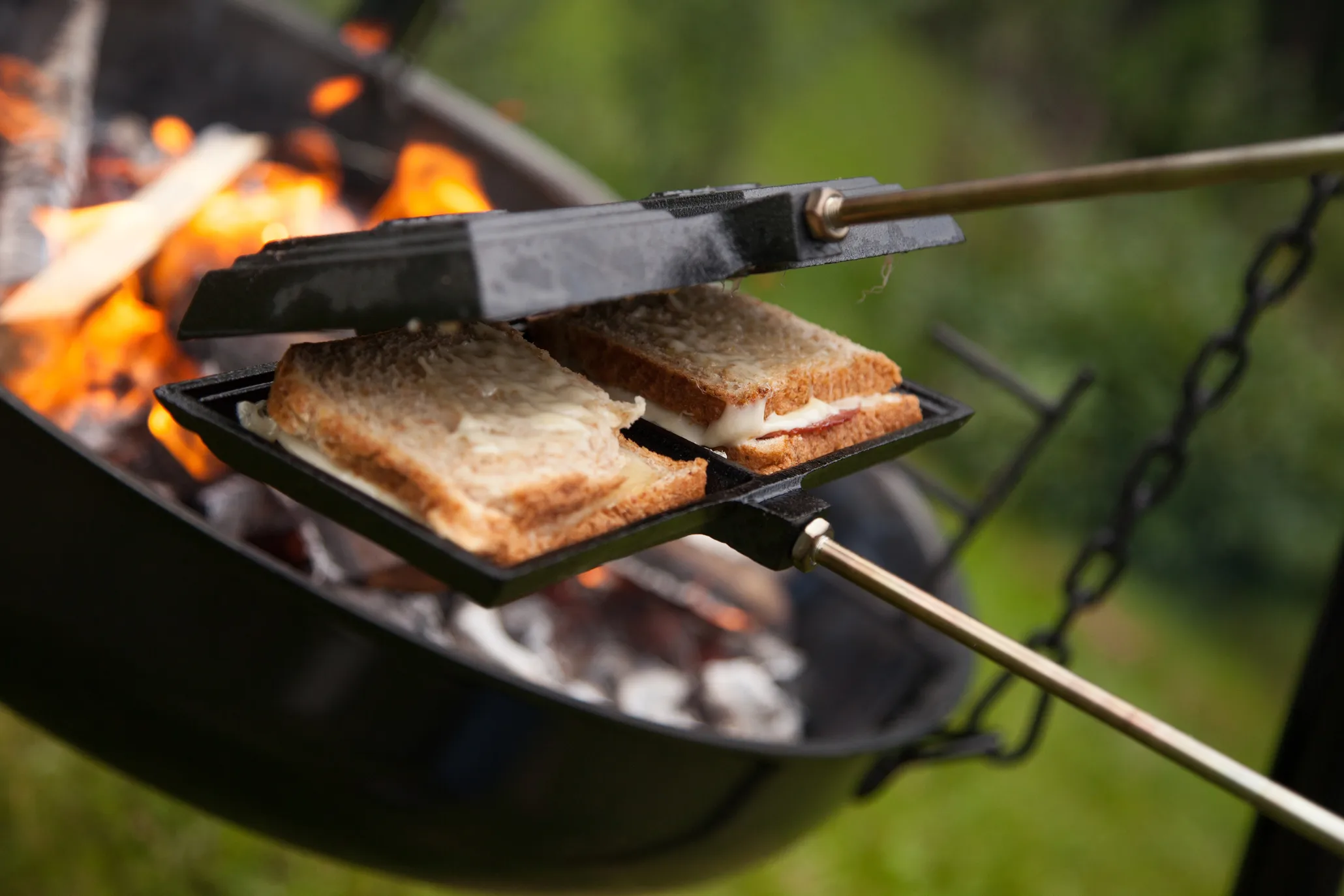 Espegard Toastjern i støpegods Nocolour
