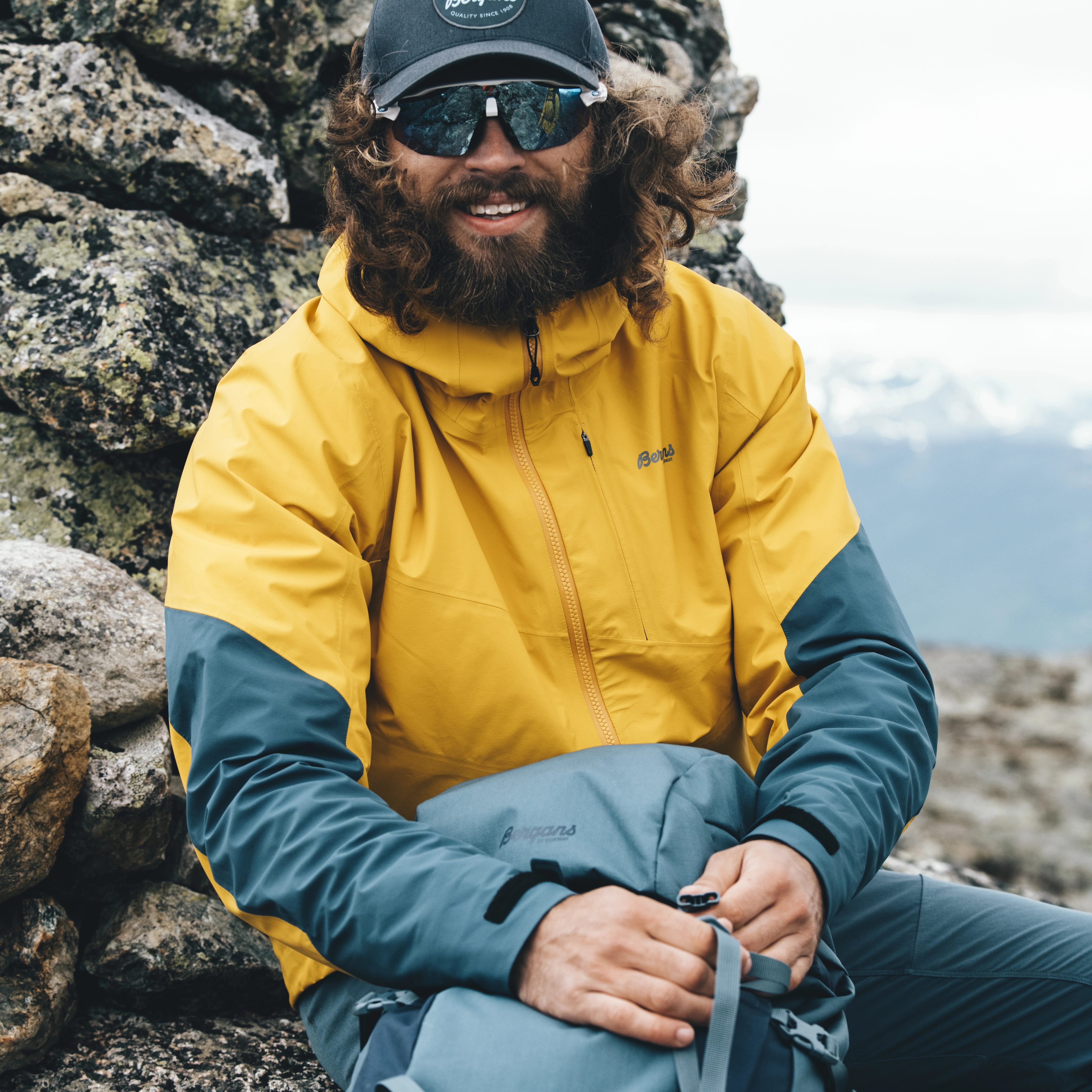 Rabot V2 3L Jacket Light Golden Yellow / Orion Blue