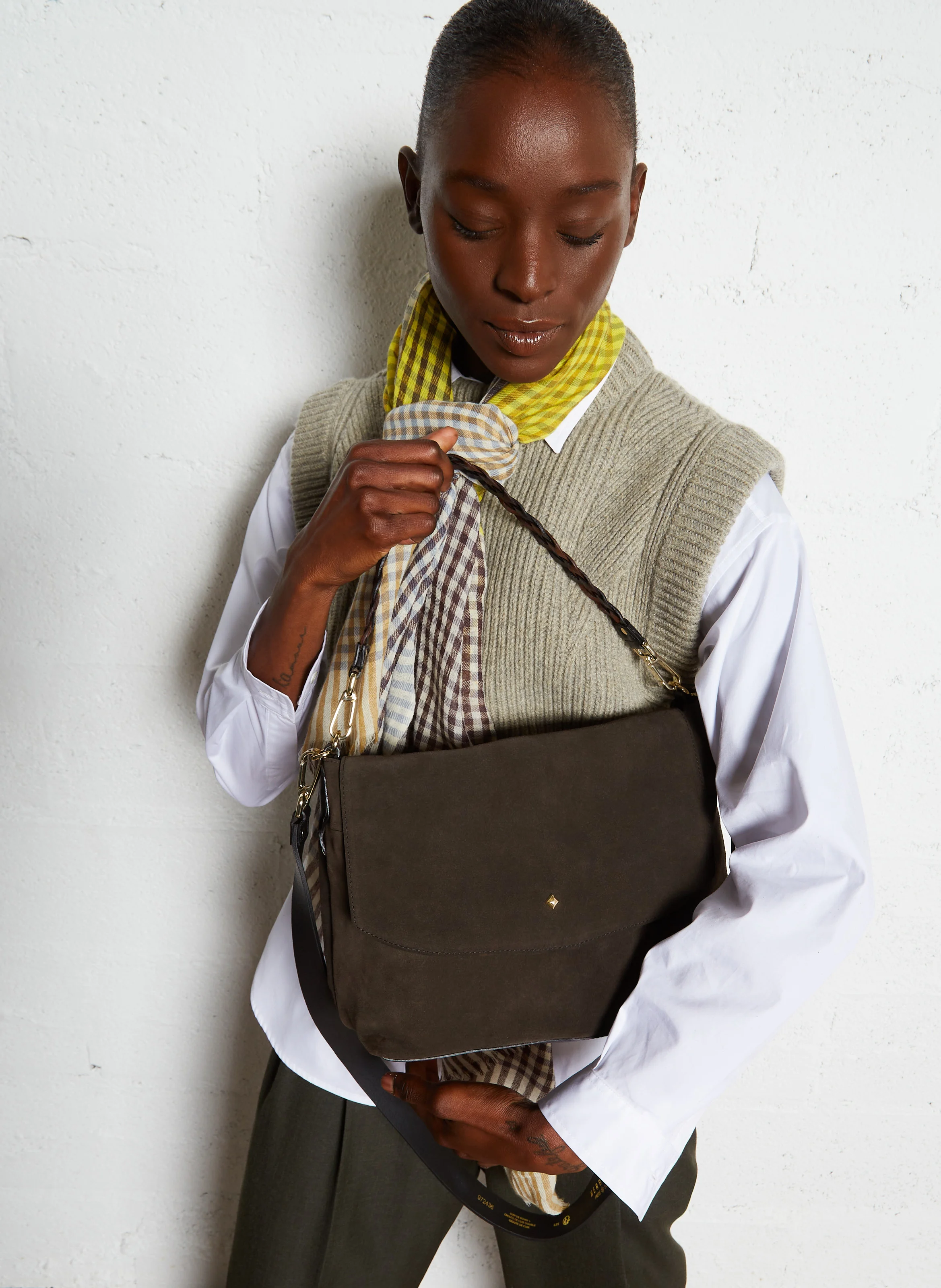 LE NEW BENSON - Sac bandoulière en cuir velours | Noir