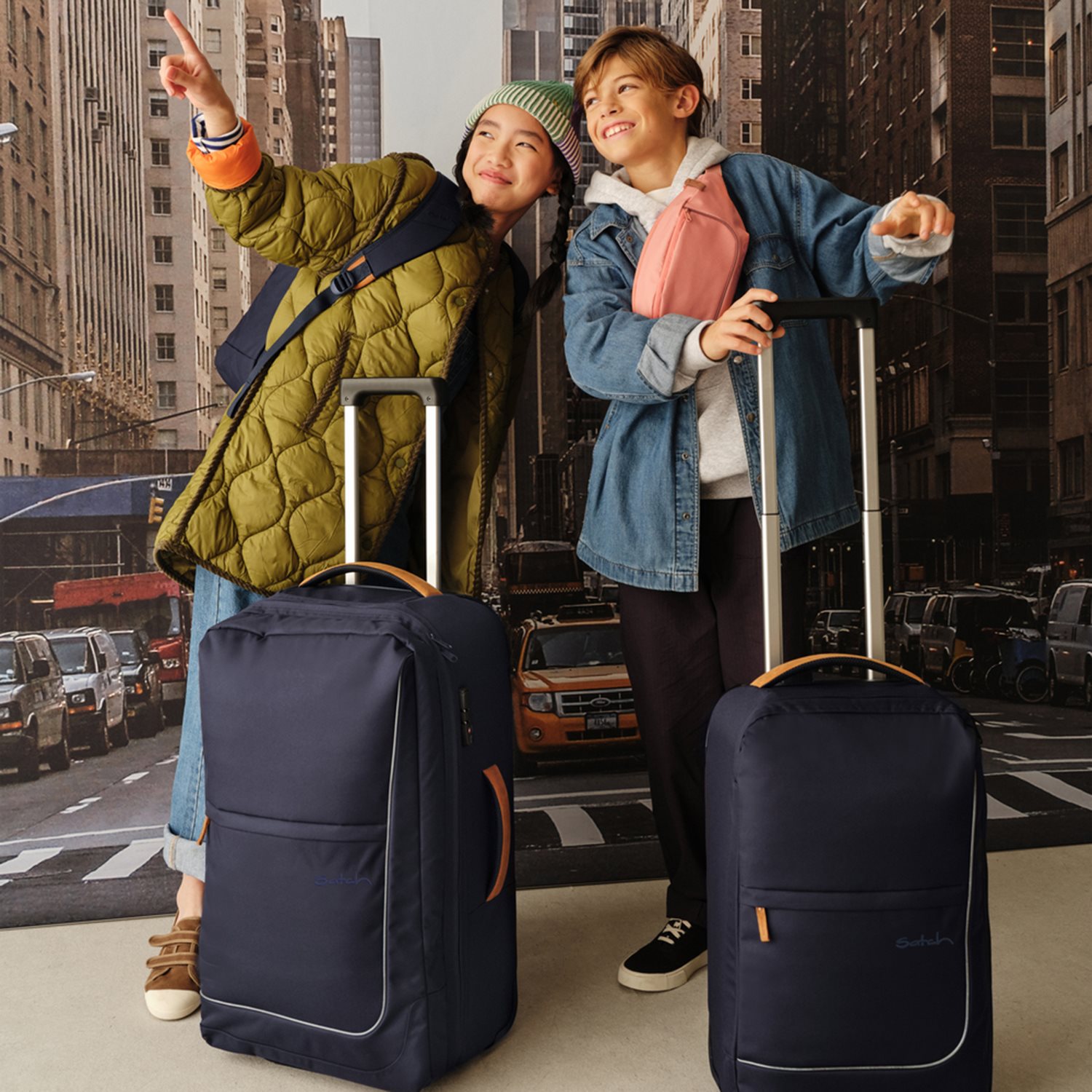 Satch Flow S Cabin Size Trolley pure navy