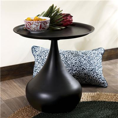 Table basse ronde en métal noir