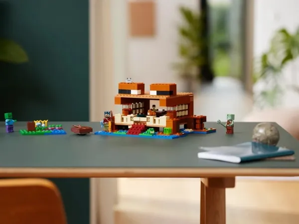 LEGO Minecraft 21256 Frøhuset