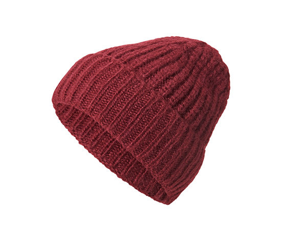 Strickmütze mit Wolle