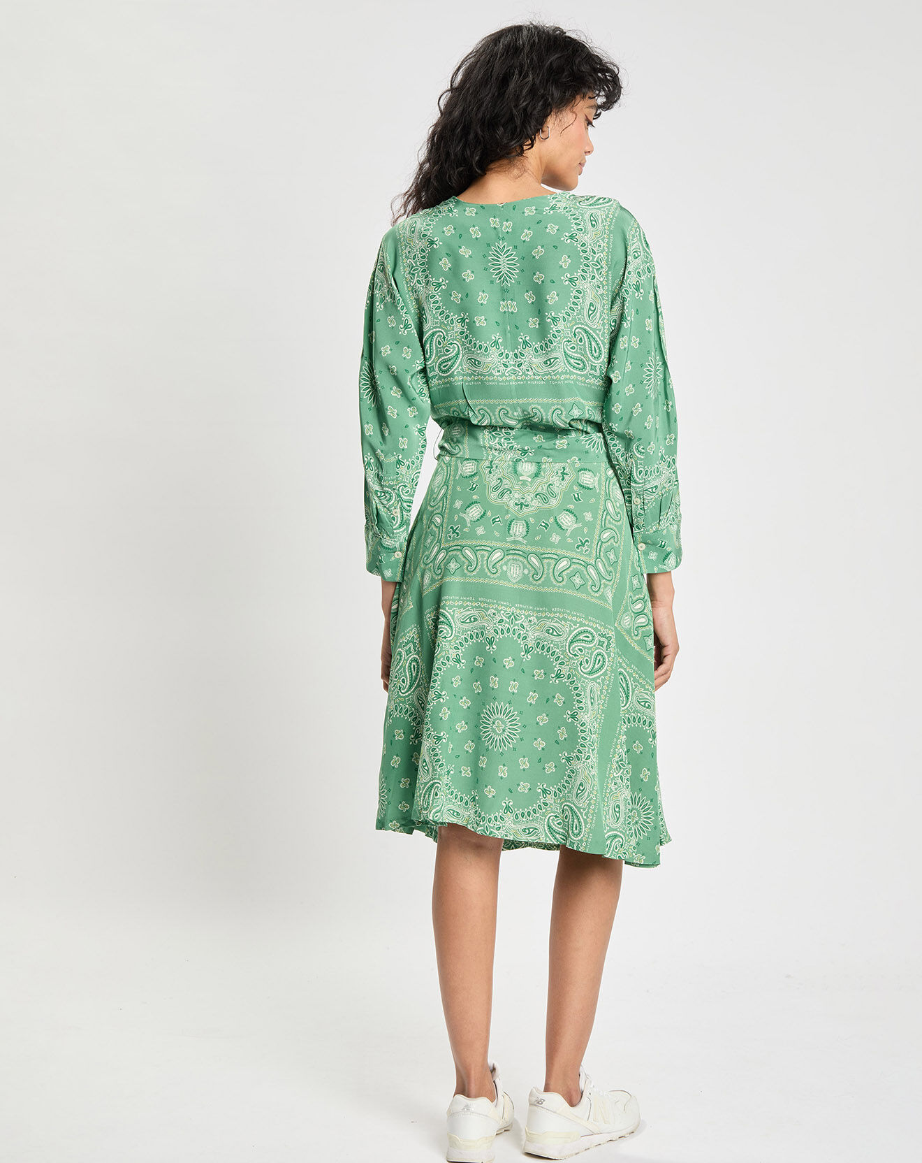 Tommy Hilfiger Robe midi imprimée bandana verte