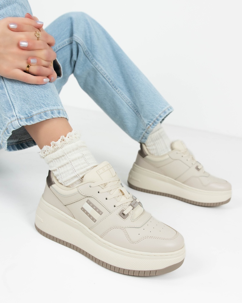 Tommy Jeans Retro Basket Flatform Metal Lage sneakers  - wit