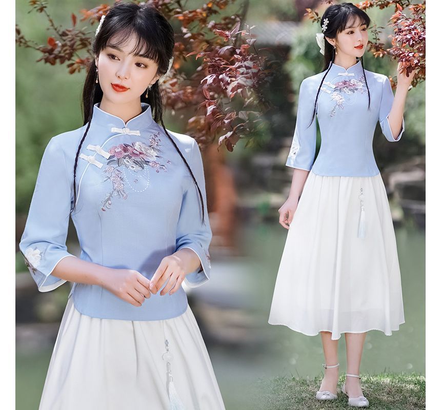 Fioridi - Hanfu-top met driekwartmouwen en nephals en bloemenborduursel