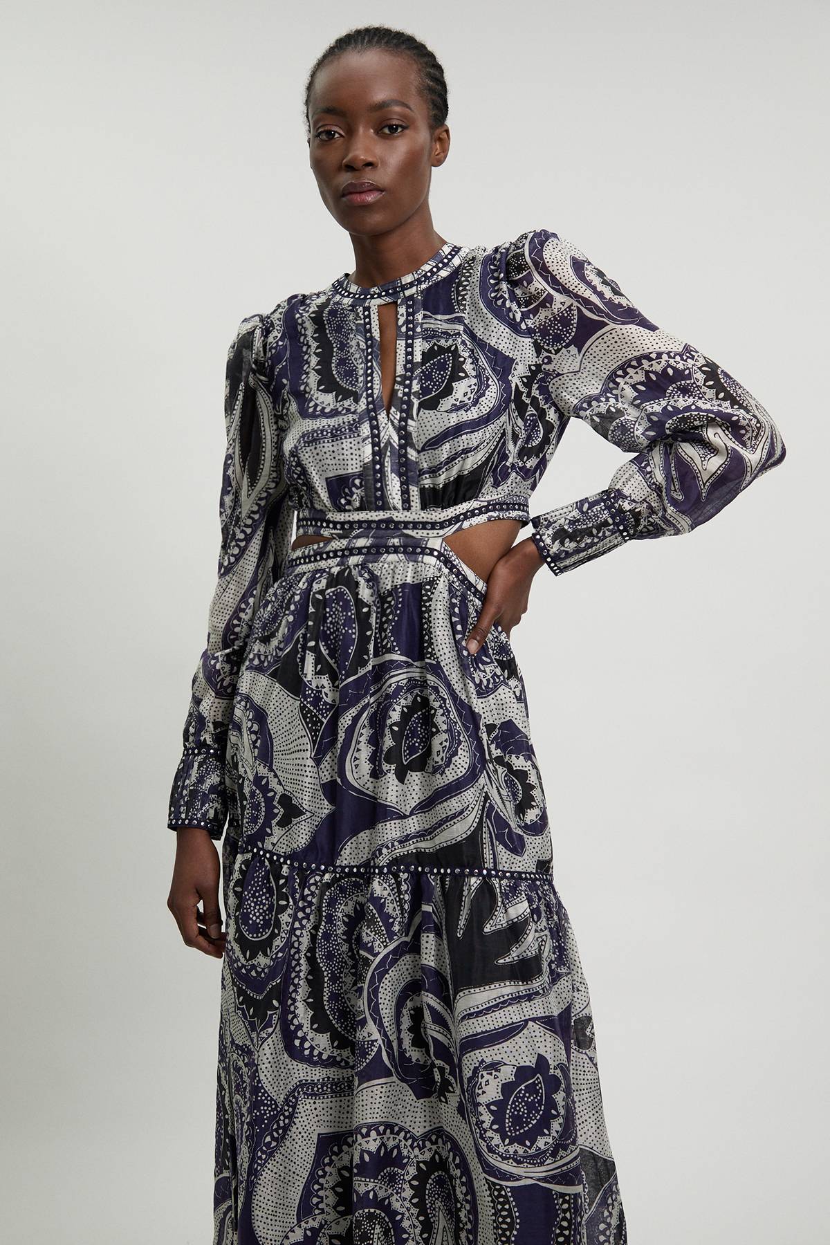 KarenMillen Robe Longue À Imprimé Floral Monochrome Avec Détails Cloutés