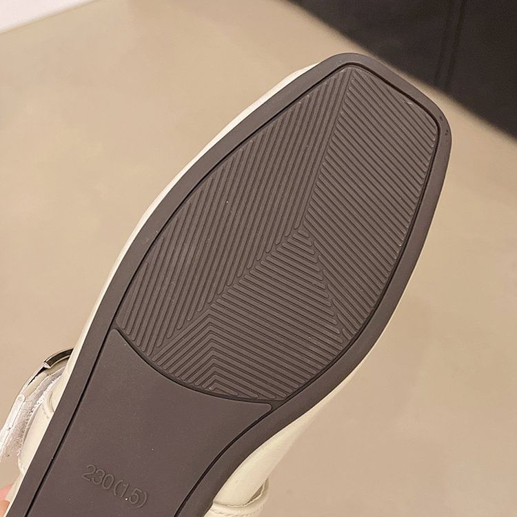 Gordong - Mary Jane Flats met vierkante neus