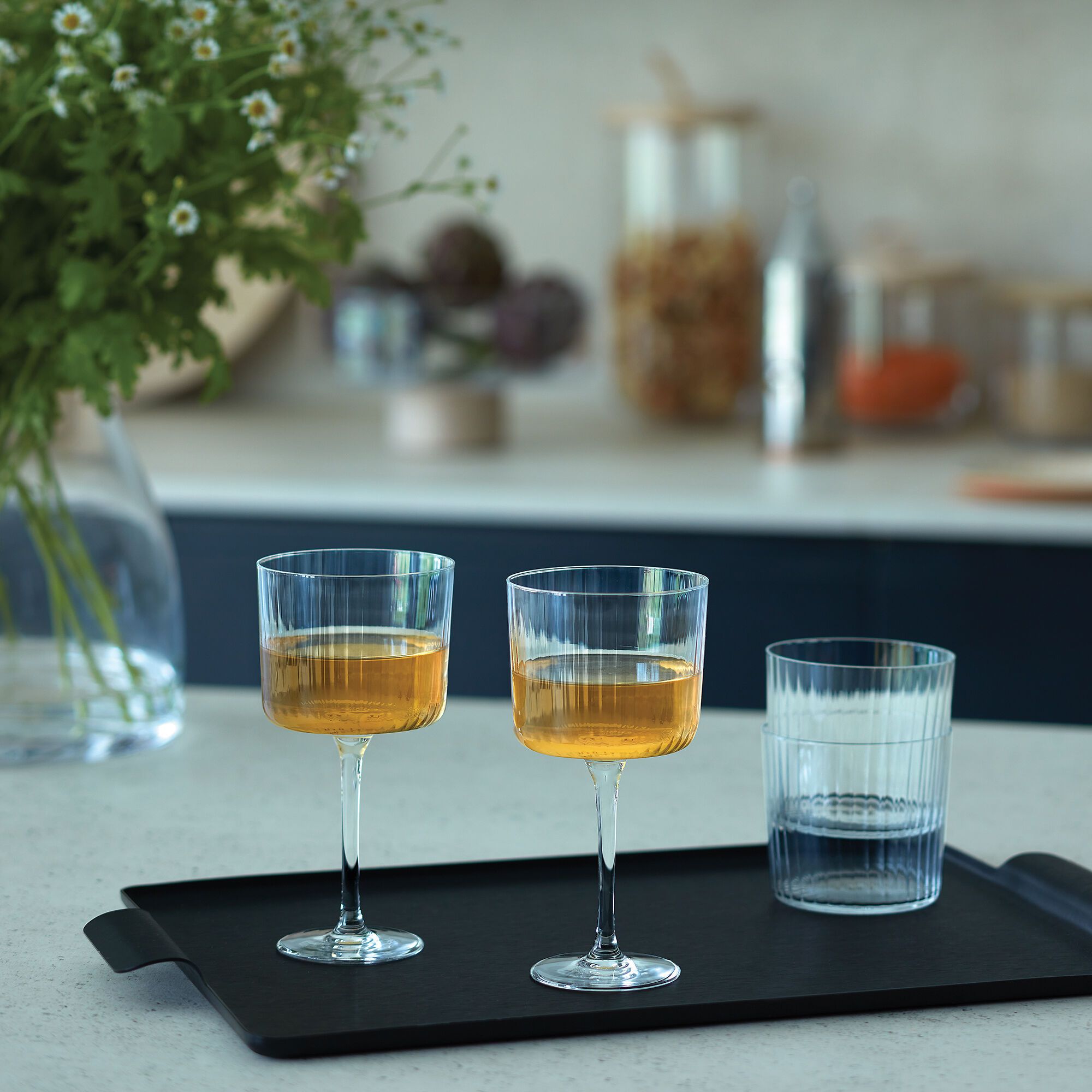 LSA GIO LINE Weinglas - Transparent / H: 15.5 cm