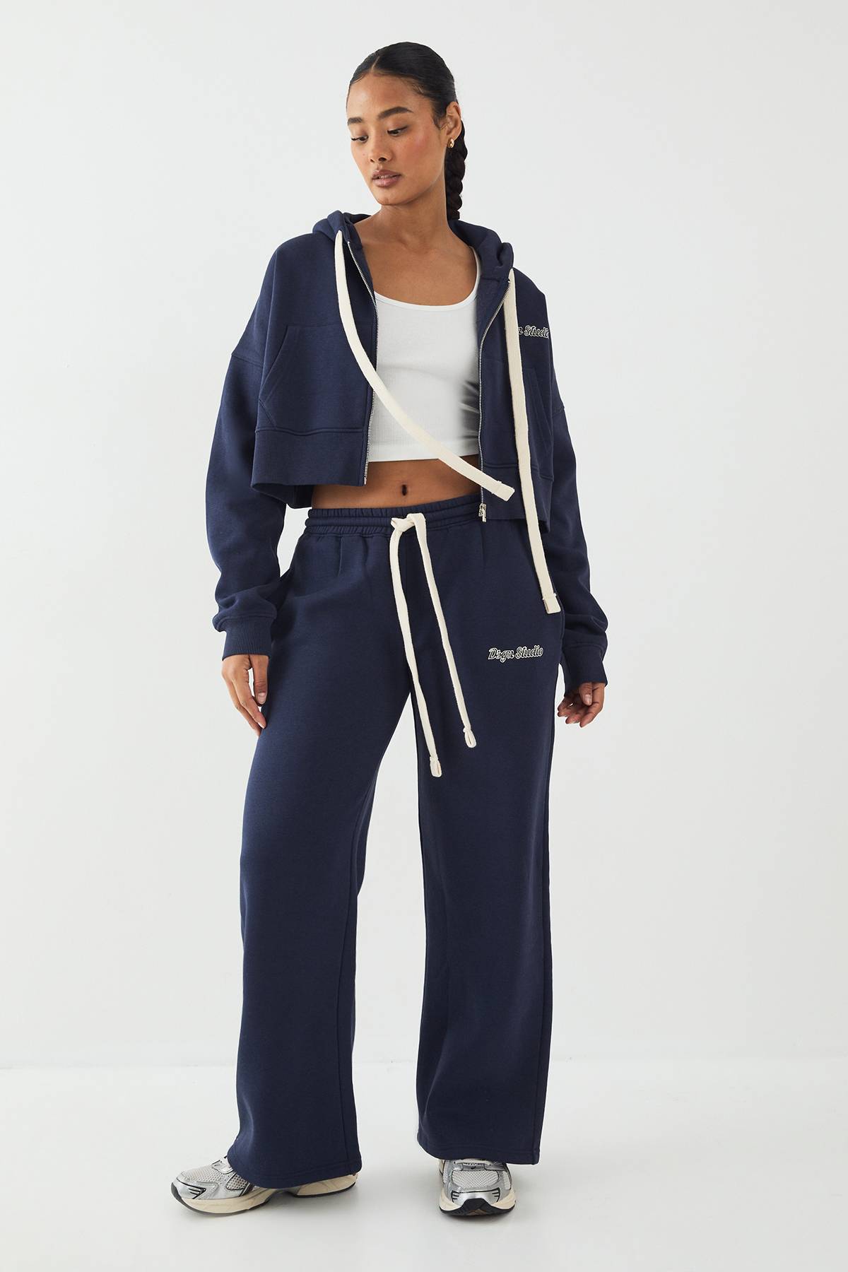 Sweat à Casynthétiqueche Court Boxy avec Cordon Contrastant DSGN Studio