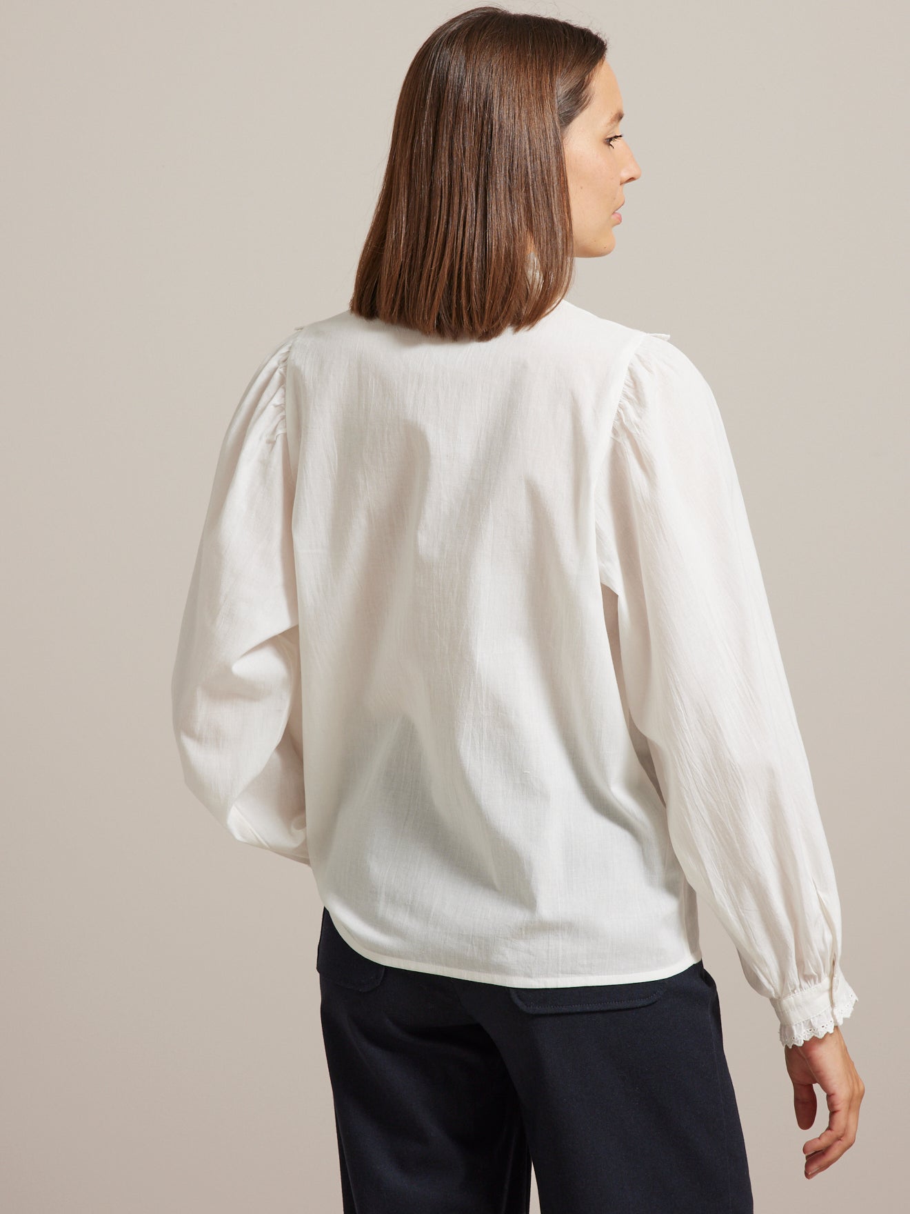 Chemise brodée femme en coton dobby