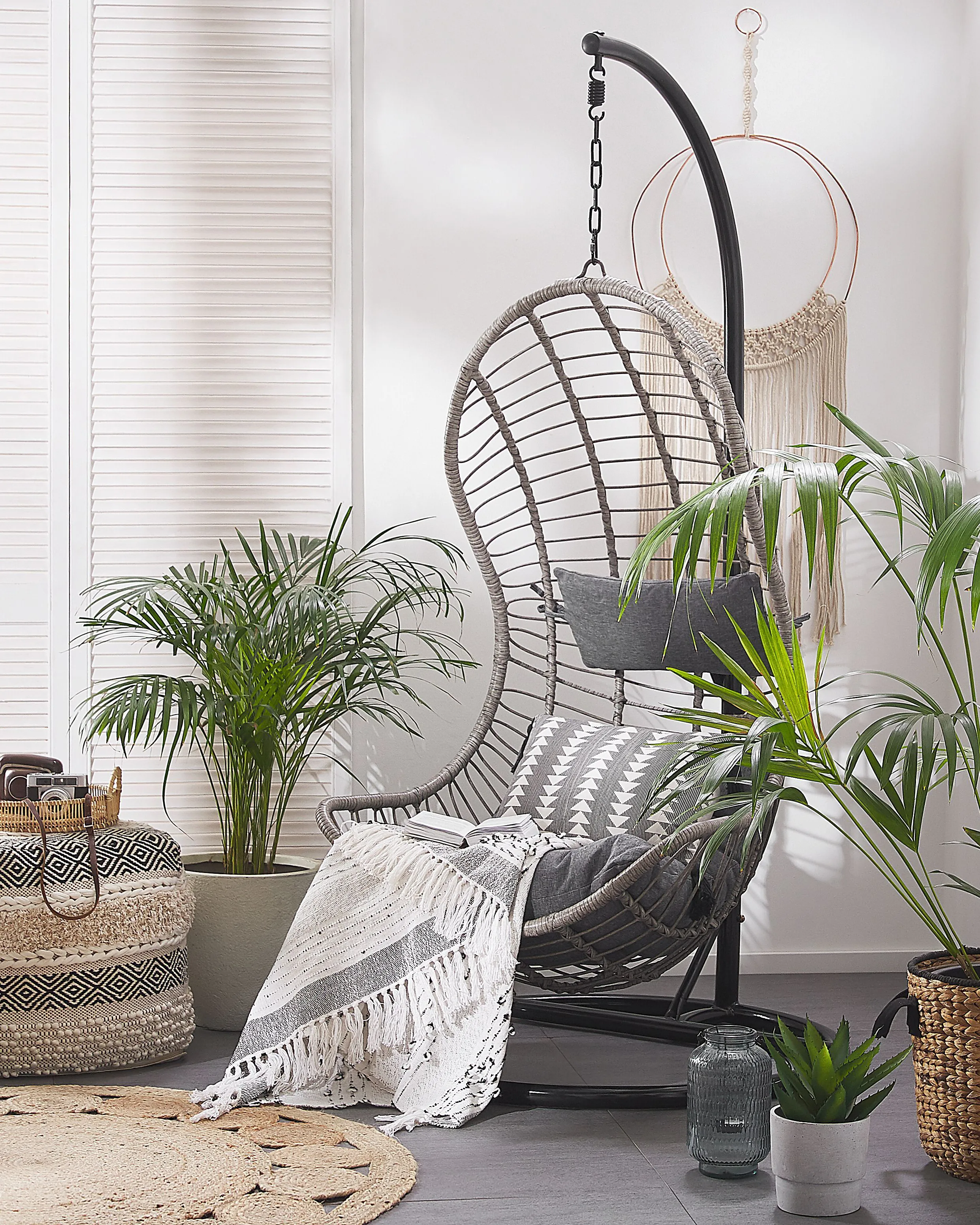 Hangstoel met standaard PINETO PE rotan Grijs