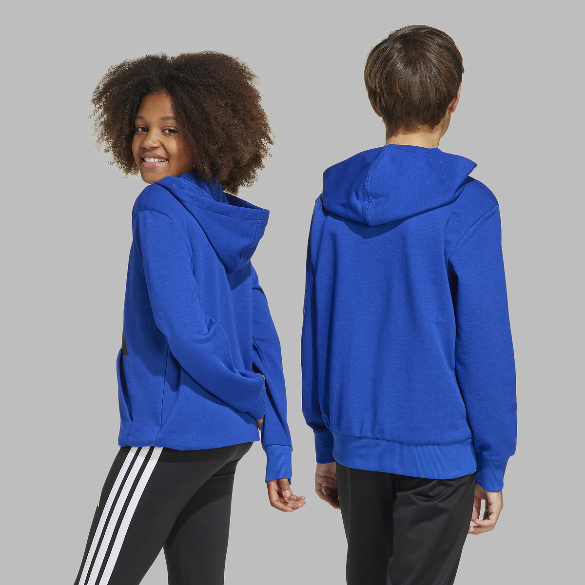ROUPAS ESPORTIVAS ADIDAS<br>Moletom com Capuz