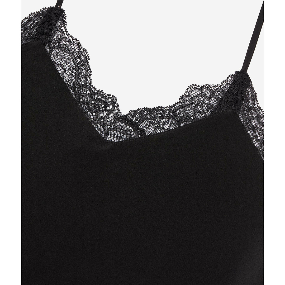OS KOOPLES<br>Caraco com detalhe de kanten
