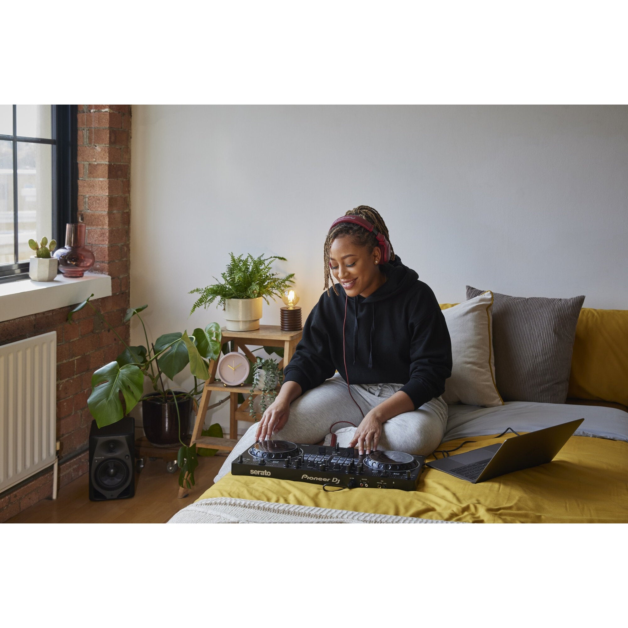 Pioneer DJ DDJ-REV1 DJ-controller voor Serato DJ Lite