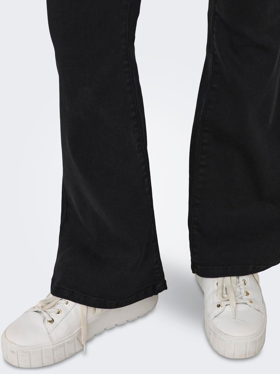 ONLREESE Mittlere Taille Ausgestellt Jeans Black