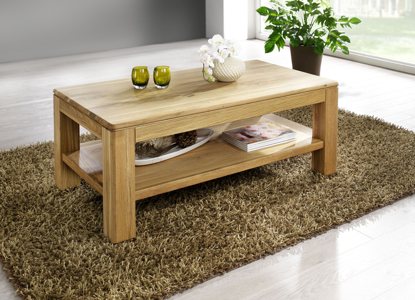 Couchtisch aus Massivholz