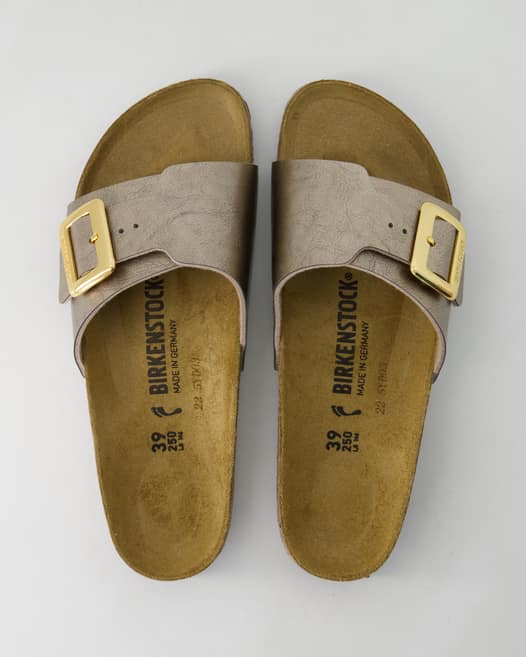 Birkenstock Catalina Cushion Buckle Pantoletten in Gold