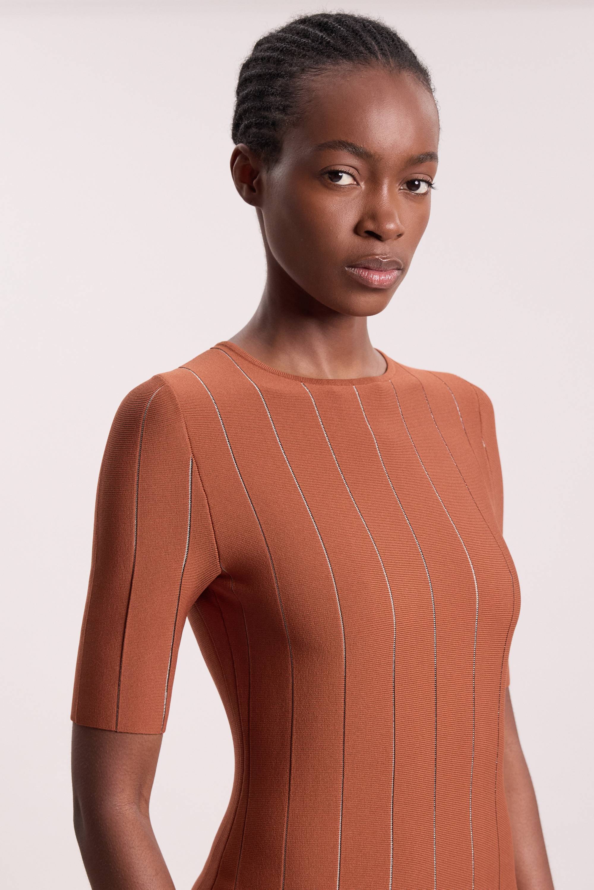 KarenMillen Robe midi en maille à jupe complète en fil de viscose mélangée