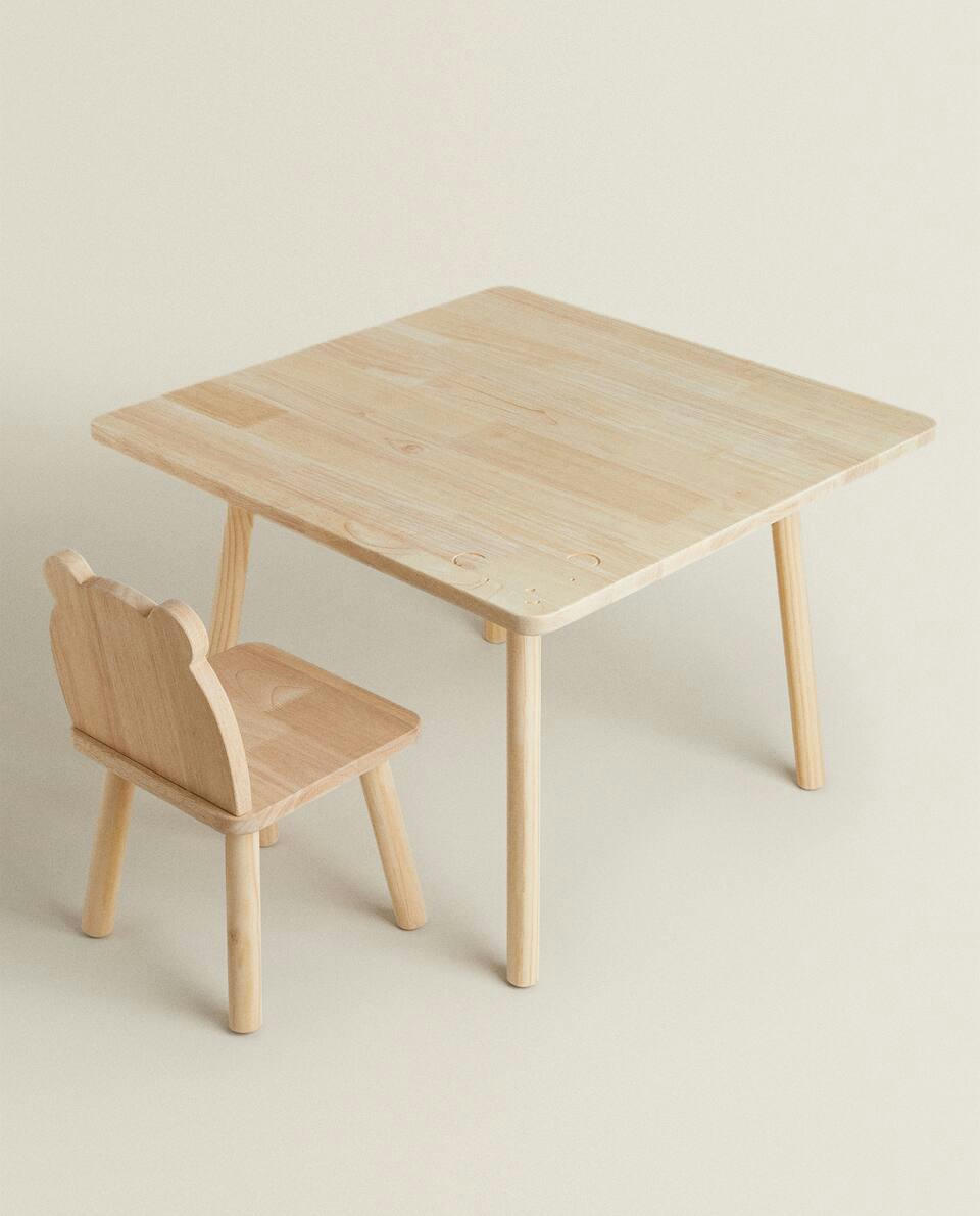 MESA DE MADEIRA COM URSO