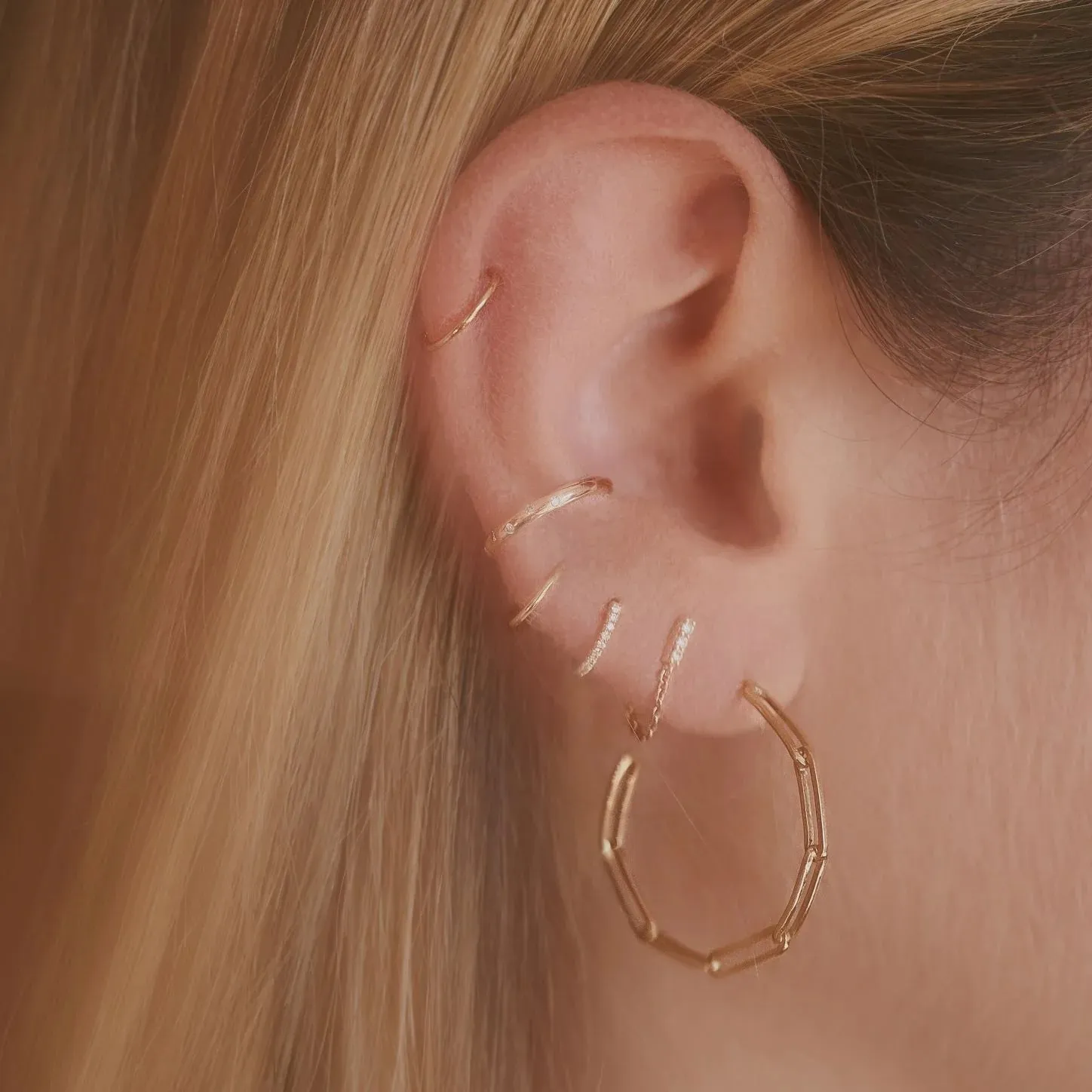 Boucle d'Oreille Chaîne Iris Diamants Blancs Douze Paris