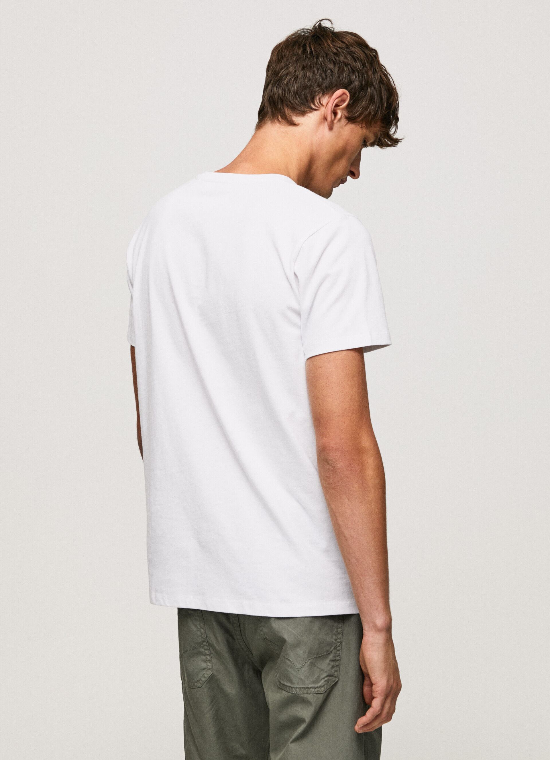 CAMISETA COM LOGOTIPO ESTAMPADO - branca