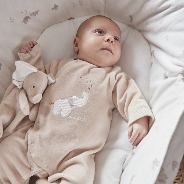 Noukie's B&M Pyjama – Maat 62 – Fluweel – Beige Bali