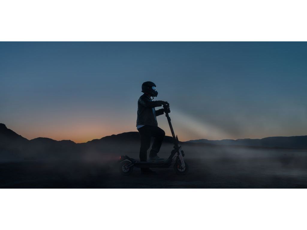 TROTINETE SEGWAY GT3 PRO PRETO E GOLD
