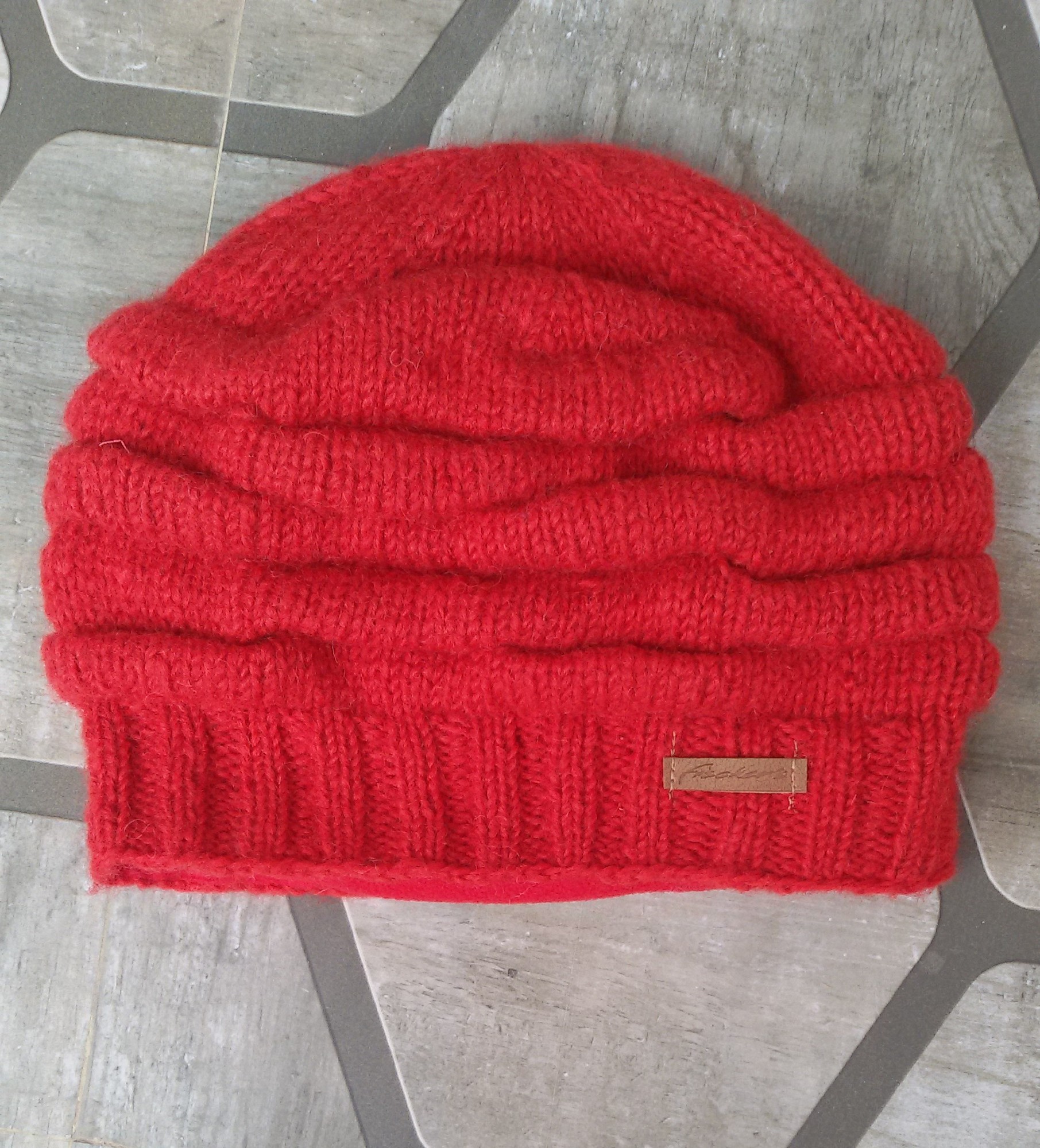 Handgestrickte Wollmütze, rot günstig bestellen